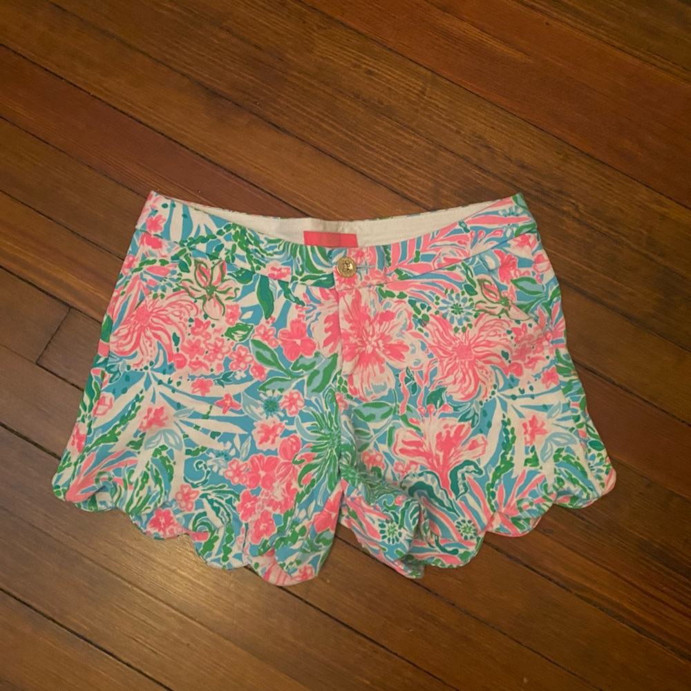 Lilly Pulitzer 5” Buttercup Stretch Shorts